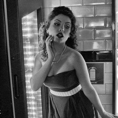 Pin Ups 21